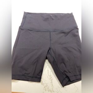 EUC Lululemon drawstring shorts size 8